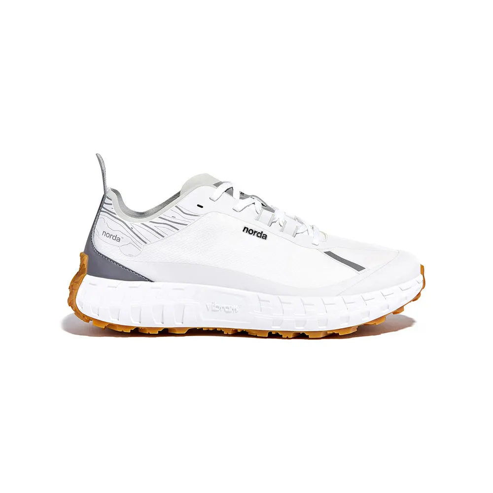 001 M (White/Gum)