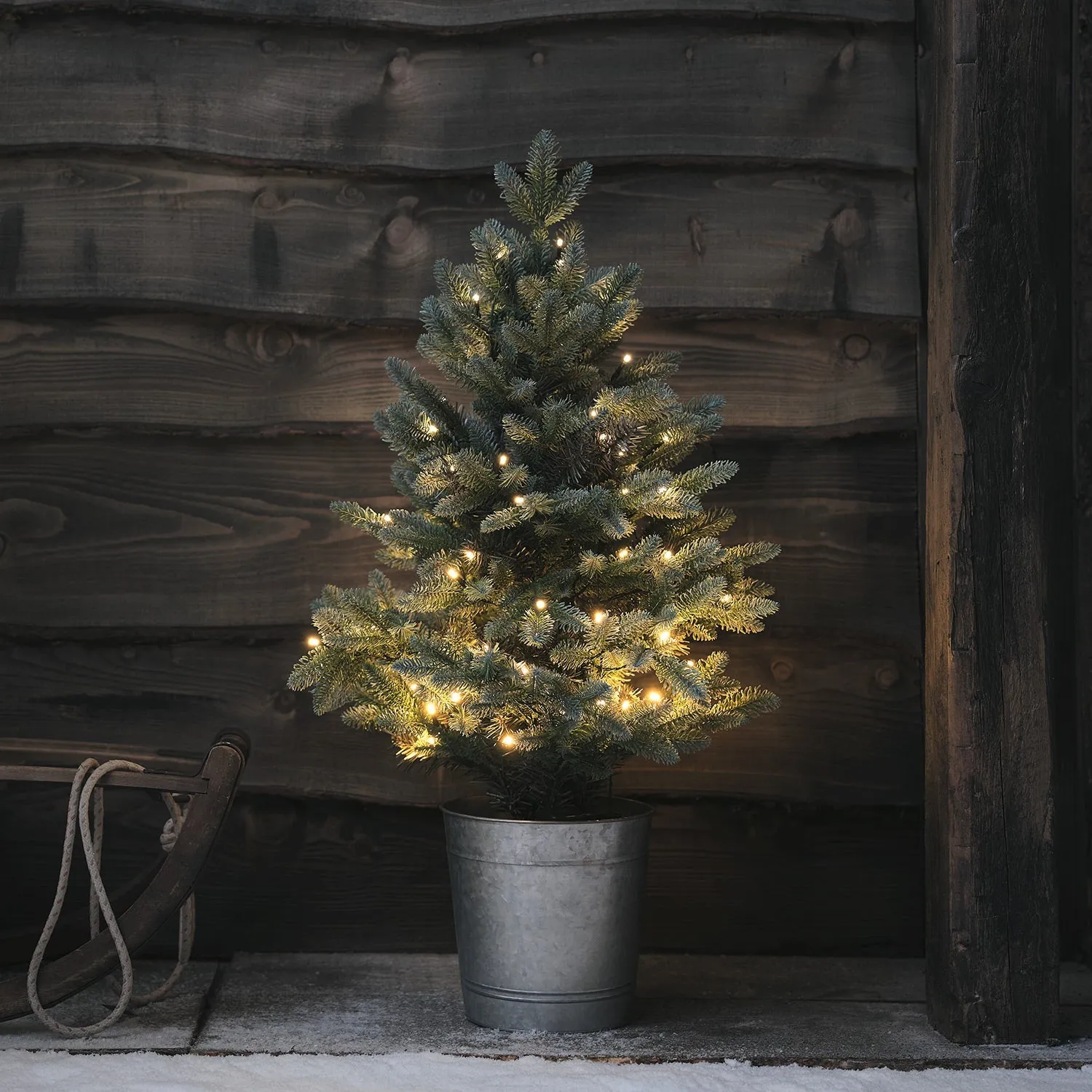 90cm Pre Lit Potted Outdoor Christmas Tree