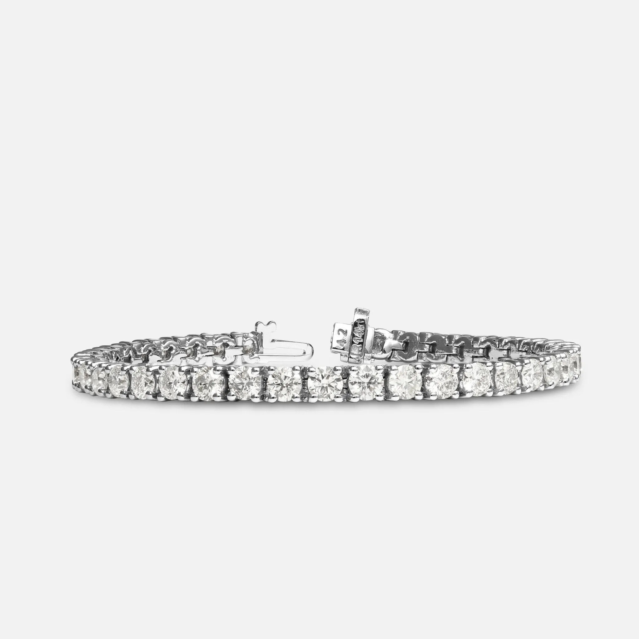 Round Diamond Tennis Bracelet, 7.84 CT